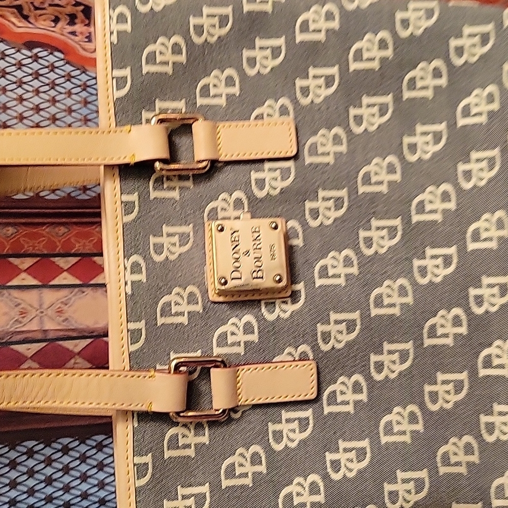 Dooney& Burke shoulder bag never used